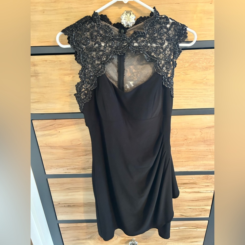 Xscape Black/Lace cocktail dress size 8